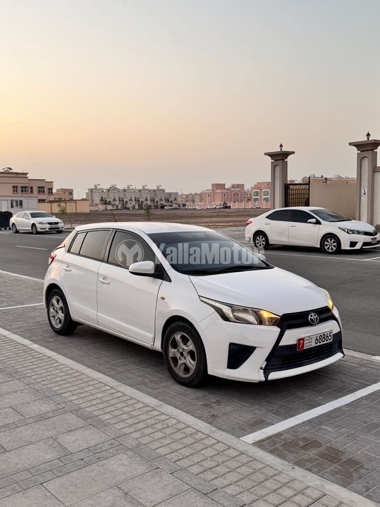 Used Toyota Yaris 1.3L SE Hatchback 2015