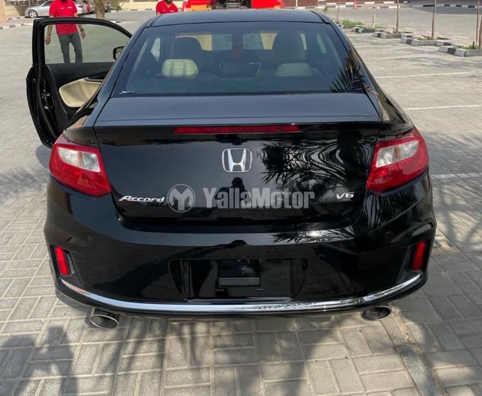 هوندا أكورد كوبيه 2015 مستعملة