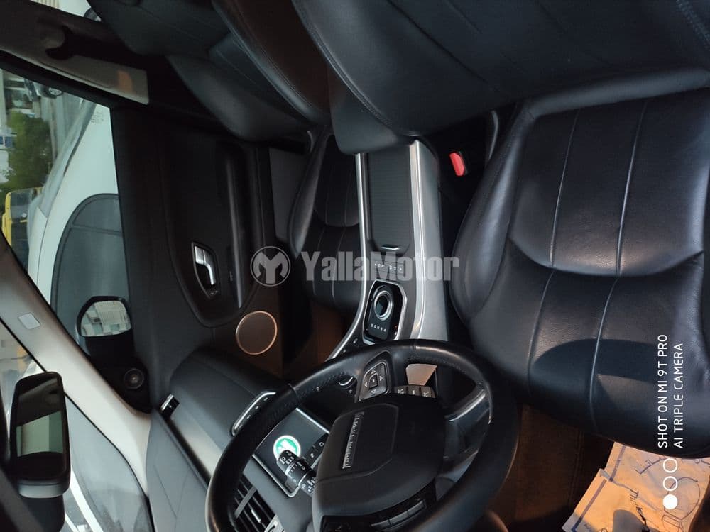 Used Land Rover Range Rover Evoque 2.0L Si4 SE AWD 2017