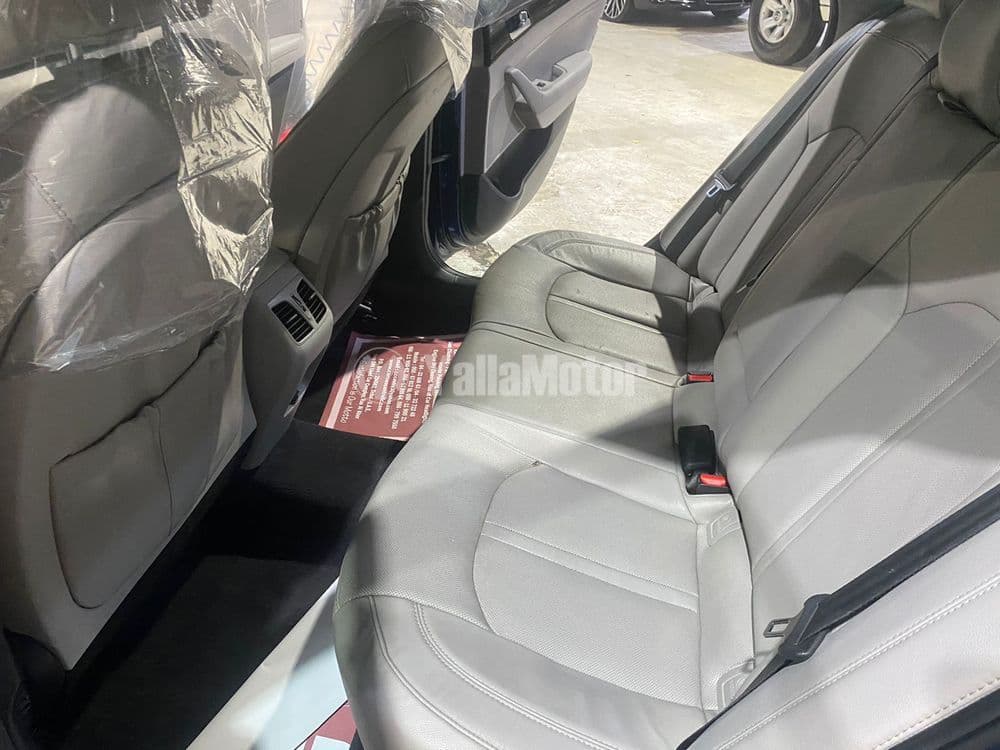 Used Hyundai Sonata 2.5L GDI 8AT Full option 2017