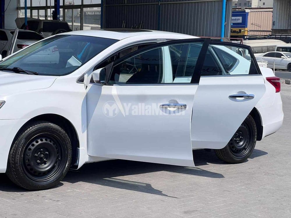 نيسان سنترا 1.6L Full Option 2017 مستعملة