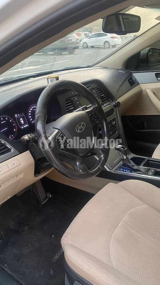 هيونداي سوناتا 2.5L Mid 2017 مستعملة