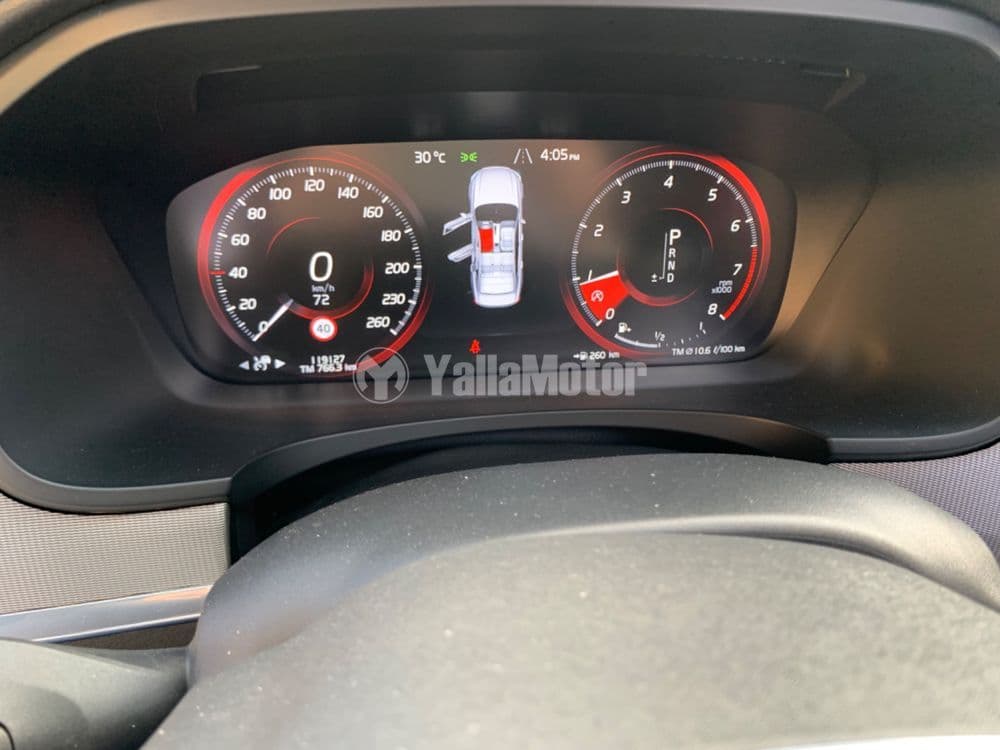 فولفو إس90 T6 AWD R Design 2019 مستعملة