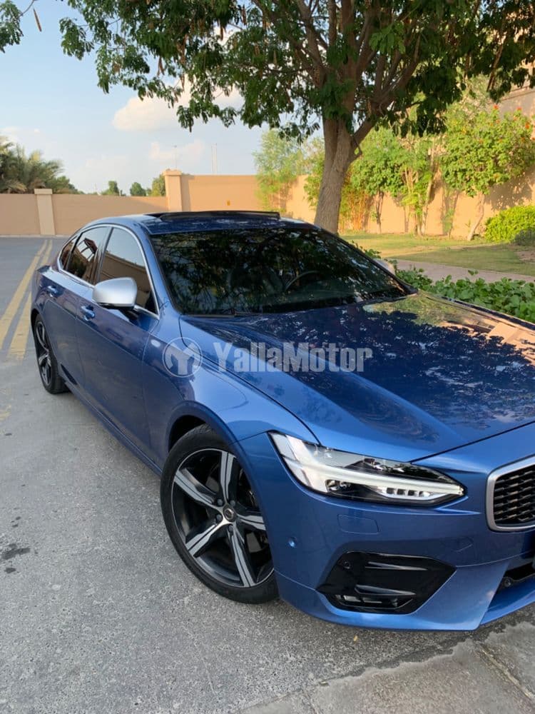 فولفو إس90 T6 AWD R Design 2019 مستعملة