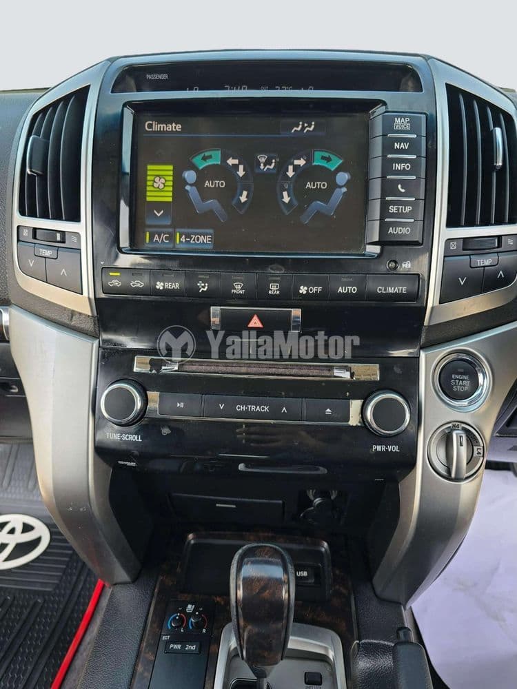 مستعملة تويوتا لاند كروز 2014