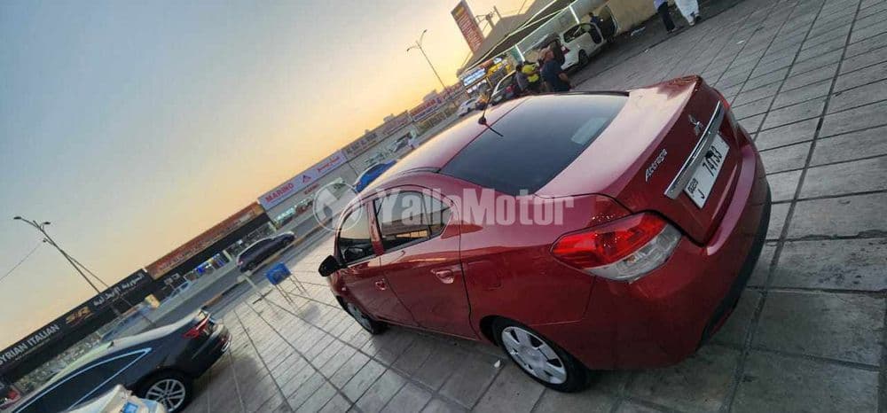 Used Mitsubishi Attrage 1.2 GLX (Base) 2014