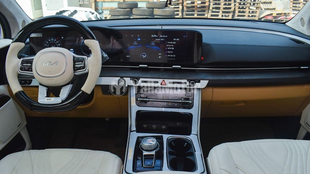 New Kia Carnival 2023