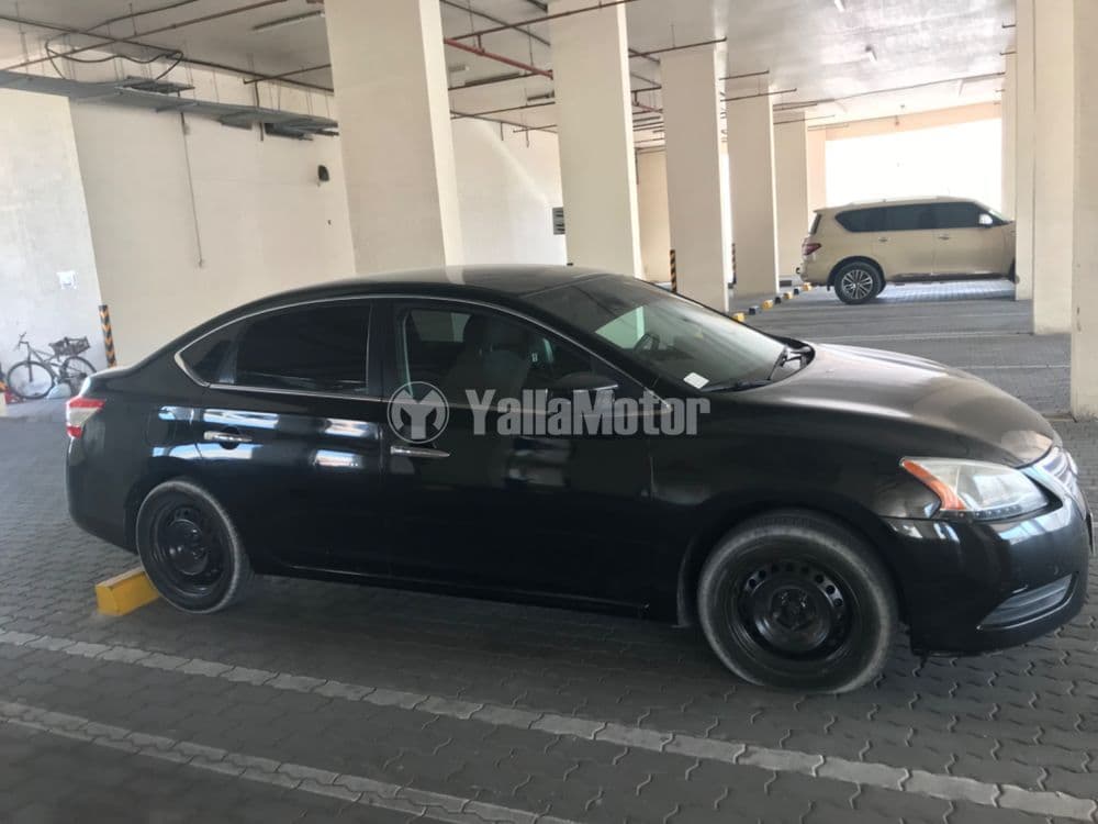 مستعملة نيسان سنترا 2.0L SV 2015