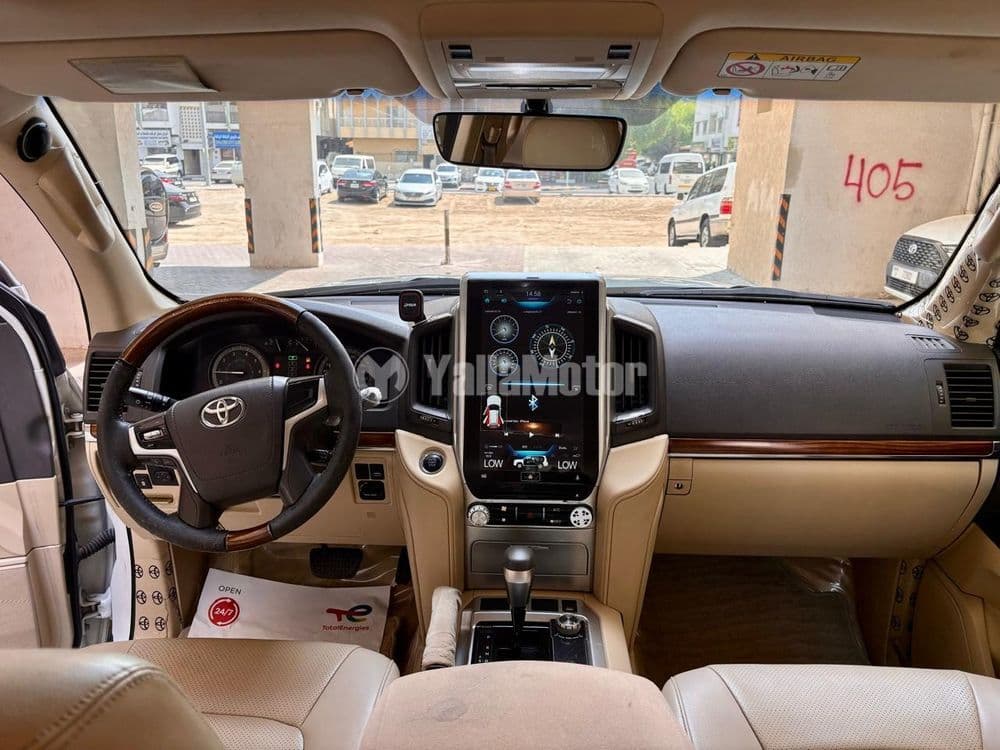 مستعملة تويوتا لاند كروزر 4.6L GXR 2016