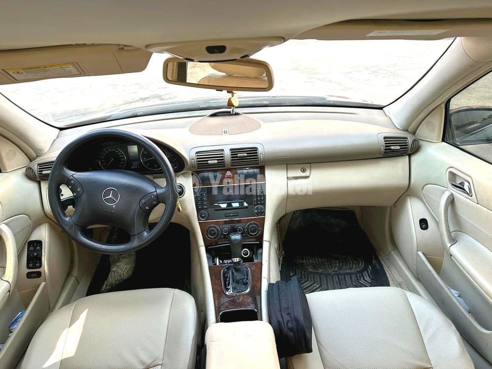 مرسيدس بنز الفئة سي C 200 2006 مستعملة