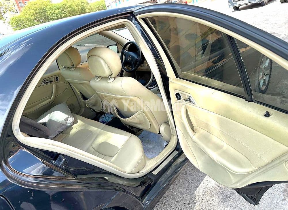 مرسيدس بنز الفئة سي C 200 2006 مستعملة
