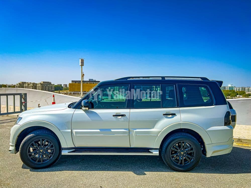 Used Mitsubishi Pajero 3.8L 5 Door Signature Edition 2020