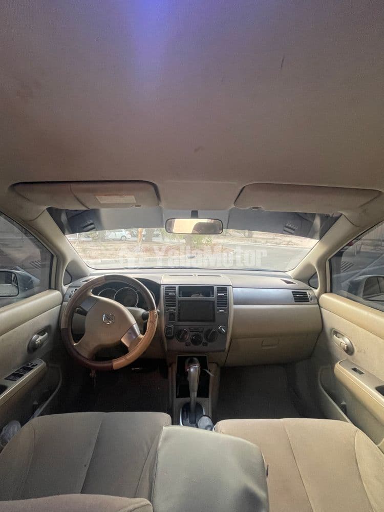 Used Lexus ES 350 4 door 3.5L 2013