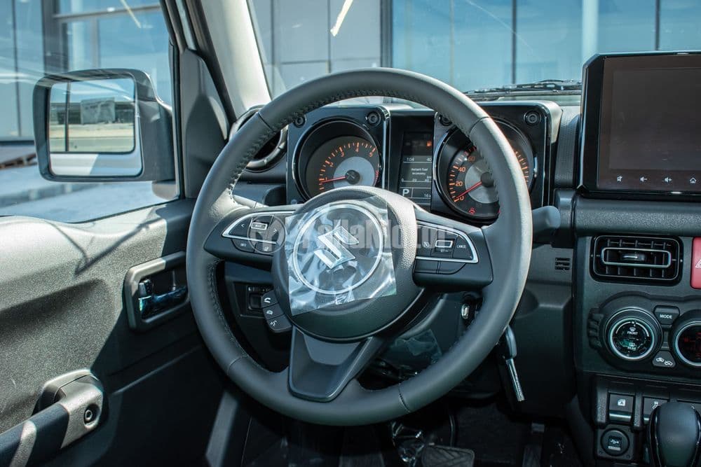 سوزوكي جمني 1.5L GLX A/T 2025 الجديد