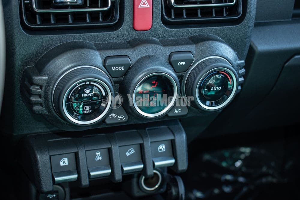 سوزوكي جمني 1.5L GLX A/T 2025 الجديد