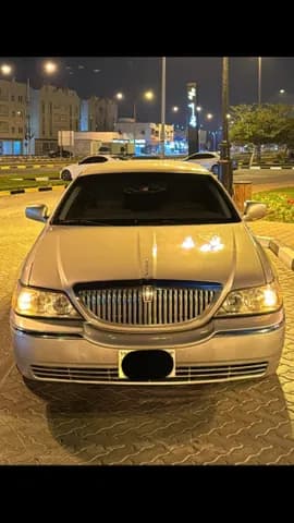 Used Lincoln Town Car 2011