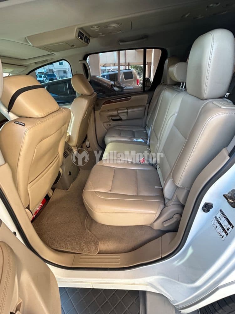 نيسان أرمادا 5.6L LE 2012 مستعملة