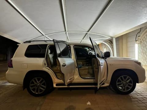 Used Lexus LX 570 5 door 5.7L 2010