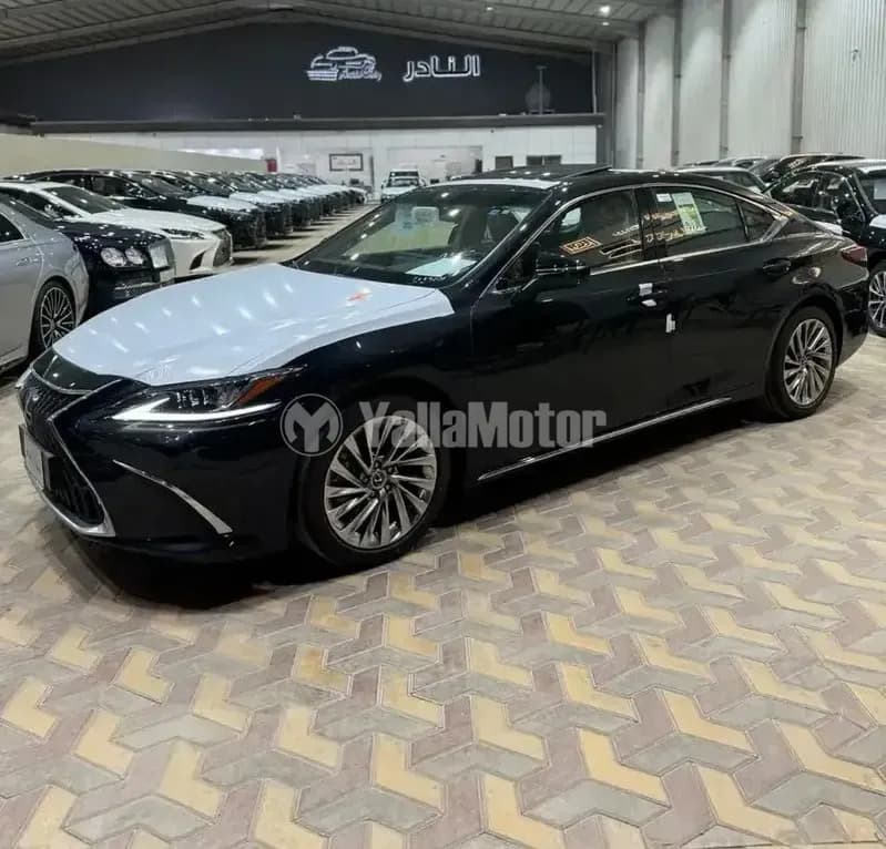 New Lexus ES 2023