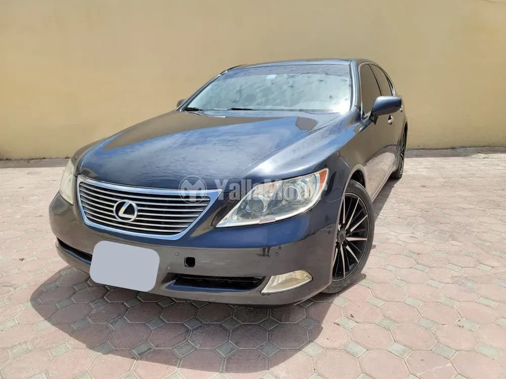 Used Lexus LS 460 4 door 4.6L SWB 2008