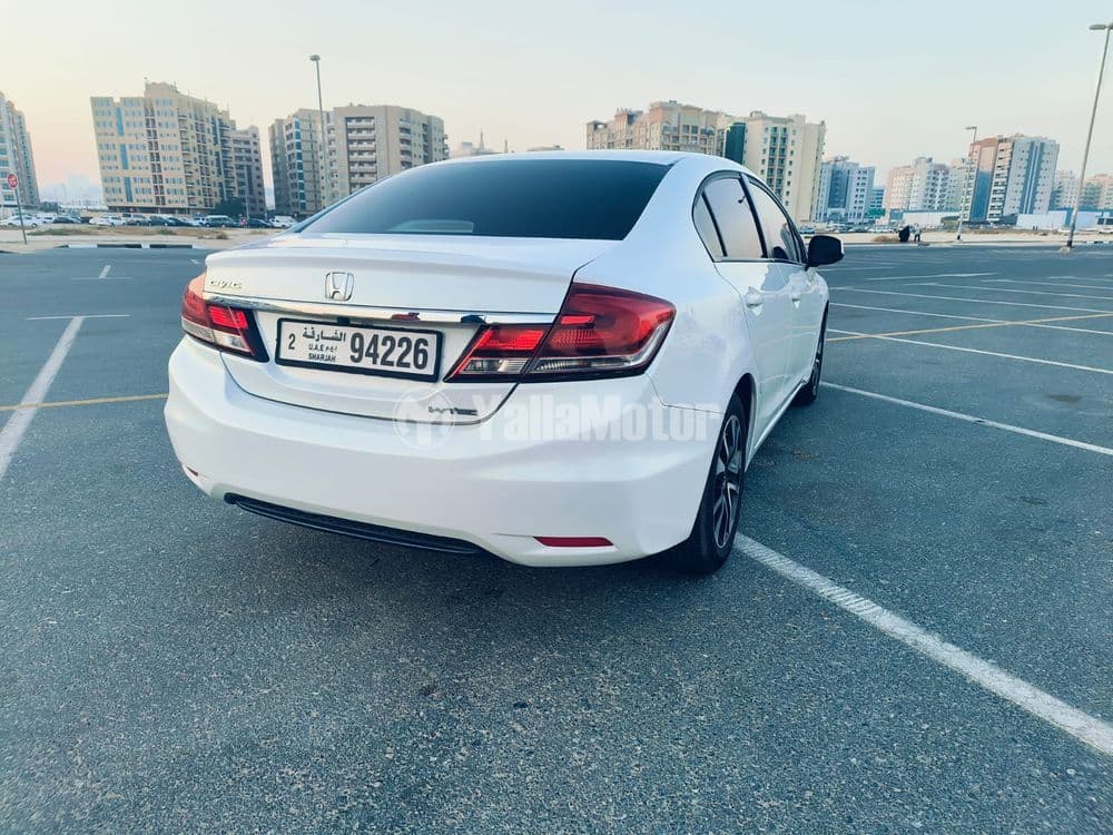 مستعملة هوندا سيفيك 1.8 في تي آي 2013