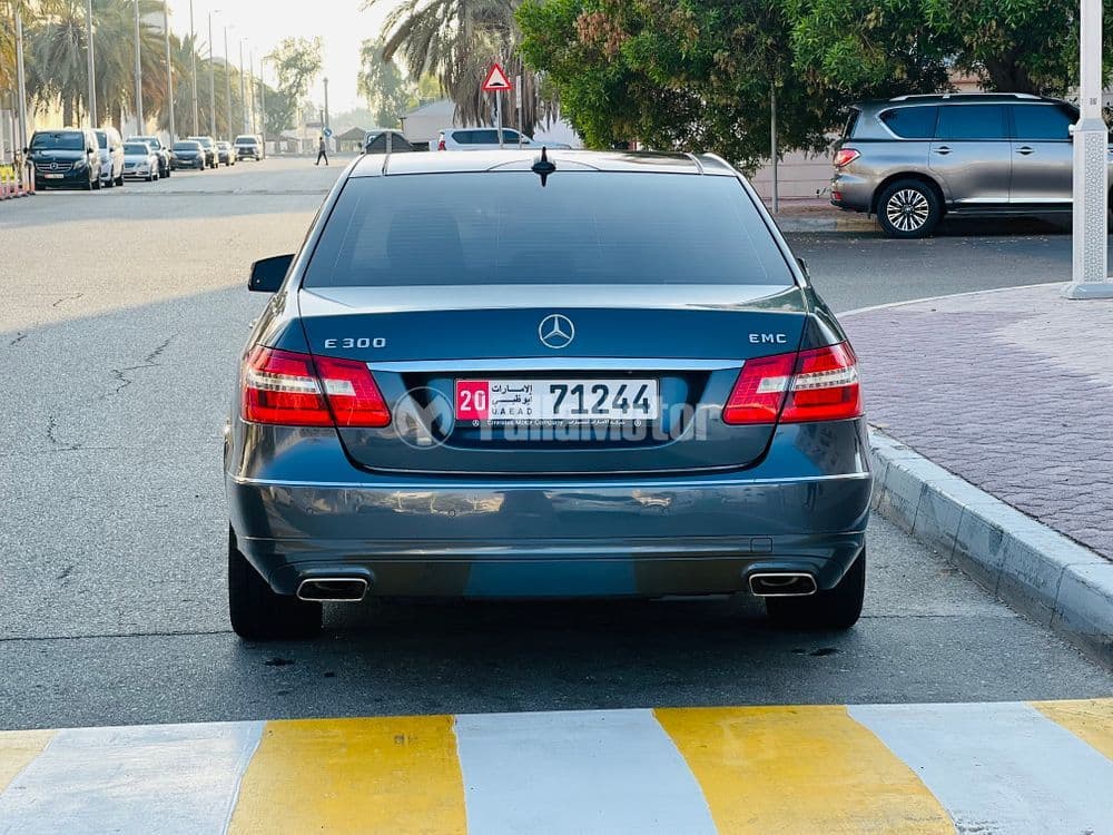 Used Mercedes-Benz E-Class E 300 2012