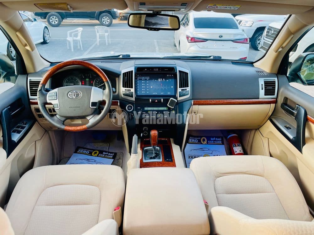 تويوتا لاند كروزر 4.0 GXR 2015 مستعملة