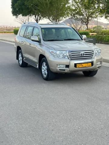 تويوتا لاند كروزر VXR+ 2011 مستعملة تويوتا لاند كروزر VXR+ 2011 مستعملة used_cars.forSale