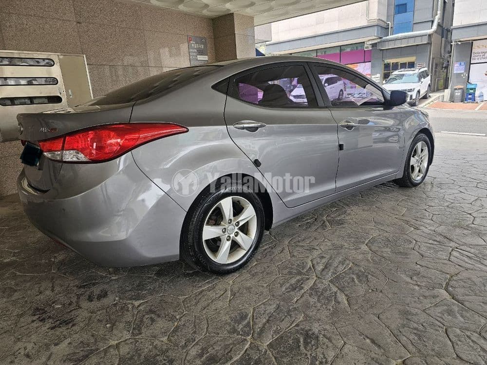هيونداي إلنترا 1.6L 2012 مستعملة