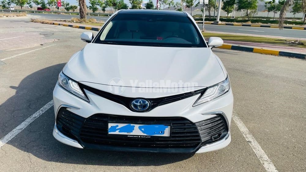 Used Toyota Camry 2.4 Hybrid XLE 2024