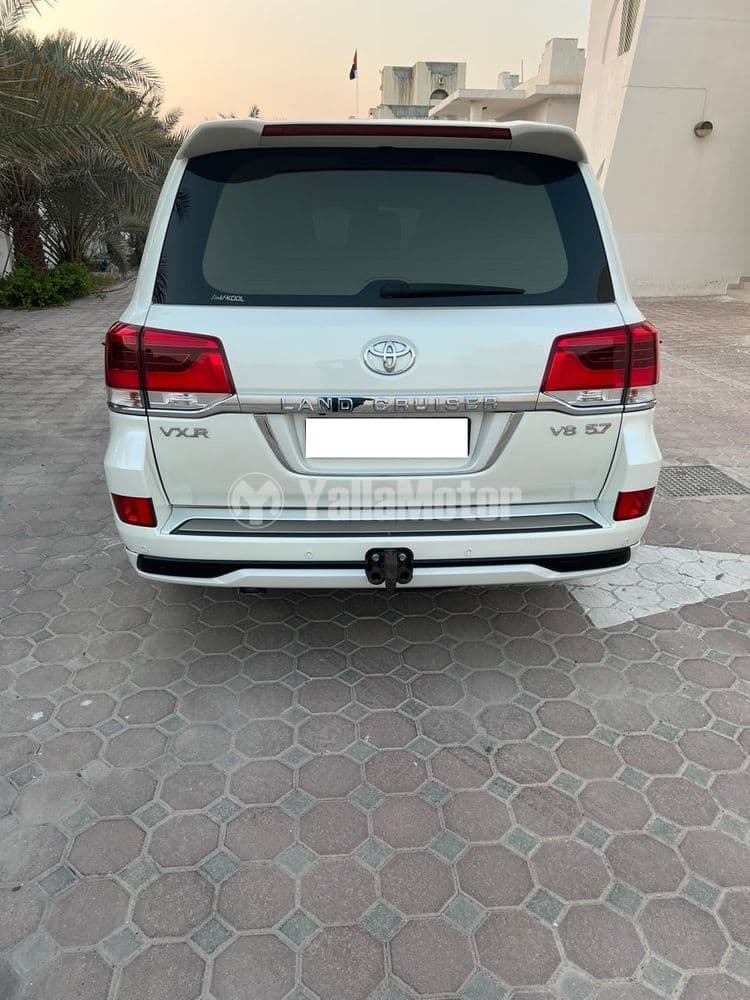 تويوتا لاند كروزر 5.7L VXR 2018 مستعملة