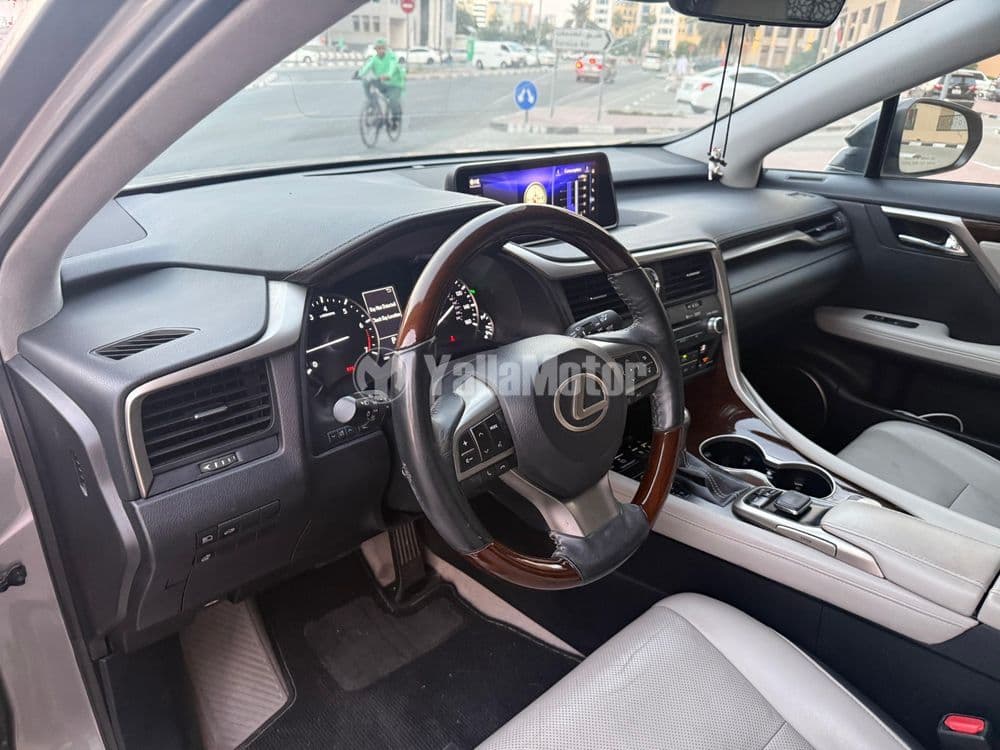 لكزس RX 350 2019 مستعملة