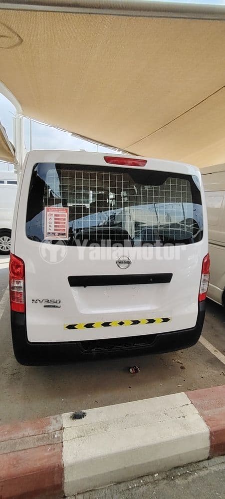 Used Nissan Urvan 3-Seater Manual 4-Door 2021