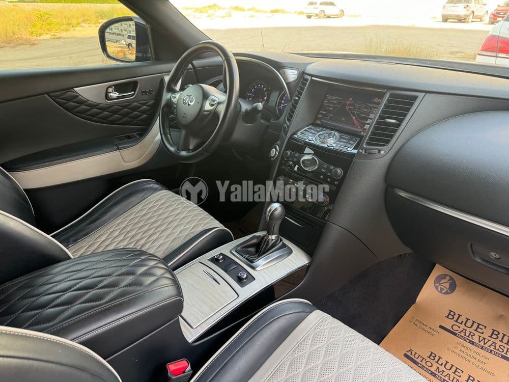 انفينيتي كيو اكس70 3.7L Limited 2018 مستعملة