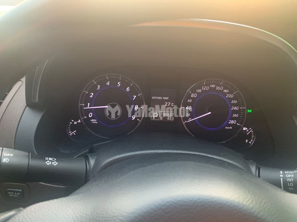 انفينيتي كيو اكس70 3.7L لكشاري 2018 مستعملة