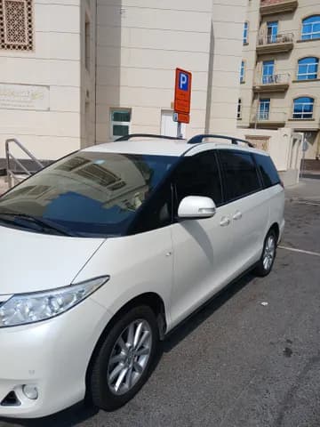 Used Toyota Previa 2.4 SE 2020