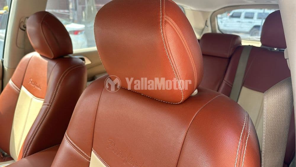 نيسان باثفايندر 3.5L S 4WD 2015 مستعملة