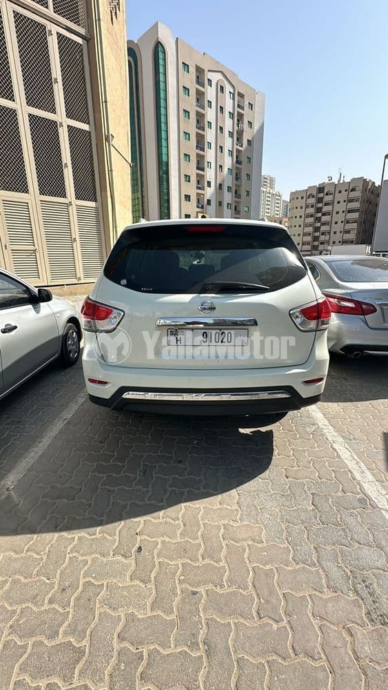 نيسان باثفايندر 3.5L S 4WD 2015 مستعملة