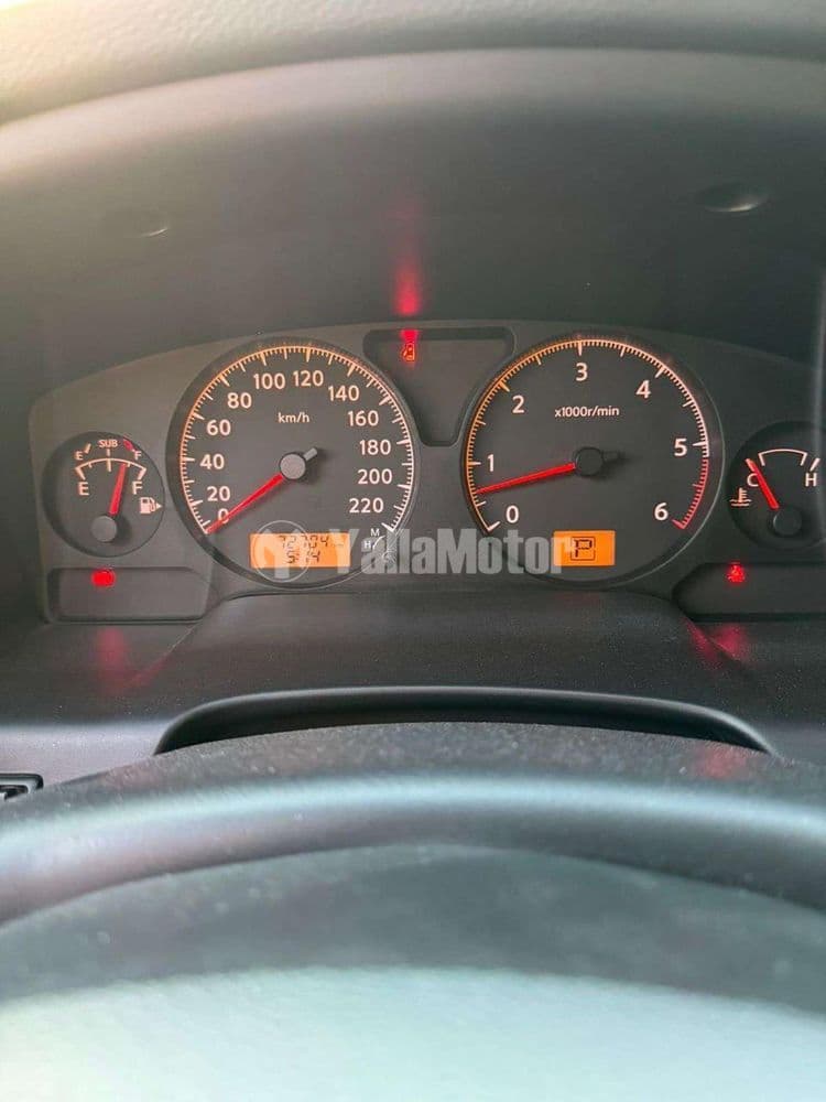 نيسان باترول سفاري 4.8L A/T 2022 مستعملة