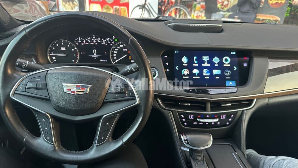 كاديلاك سي تي6 سيدان 3.6L V6 Premium Luxury 2017 مستعملة