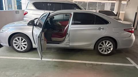 Used Toyota Camry 2.5L SE 2015