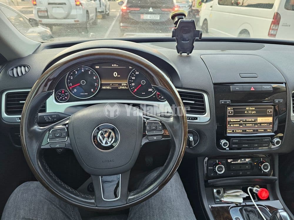 Used Volkswagen Touareg 3.6L SEL 2012