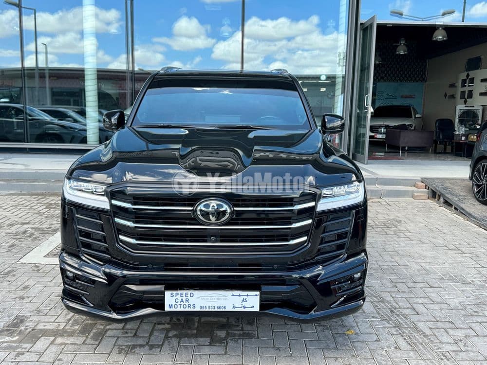 تويوتا لاند كروزر 4.6L GXR 2024 مستعملة