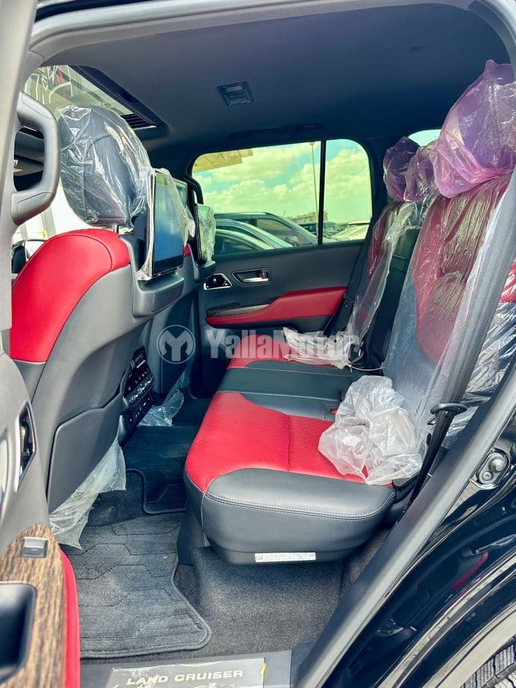 تويوتا لاند كروزر 4.6L GXR 2024 مستعملة