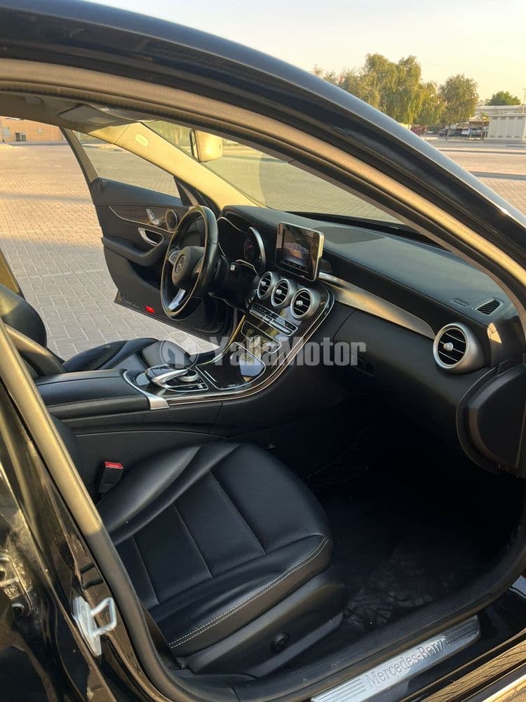 مرسيدس بنز الفئة سي C 300 2016 مستعملة