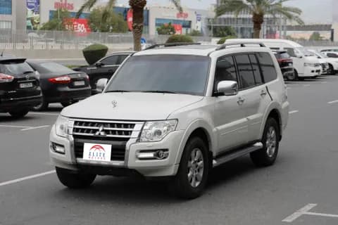 ميتسوبيشي باجيرو 3.5L GLS 5 Door 2015 مستعملة ميتسوبيشي باجيرو 3.5L GLS 5 Door 2015 مستعملة used_cars.forSale