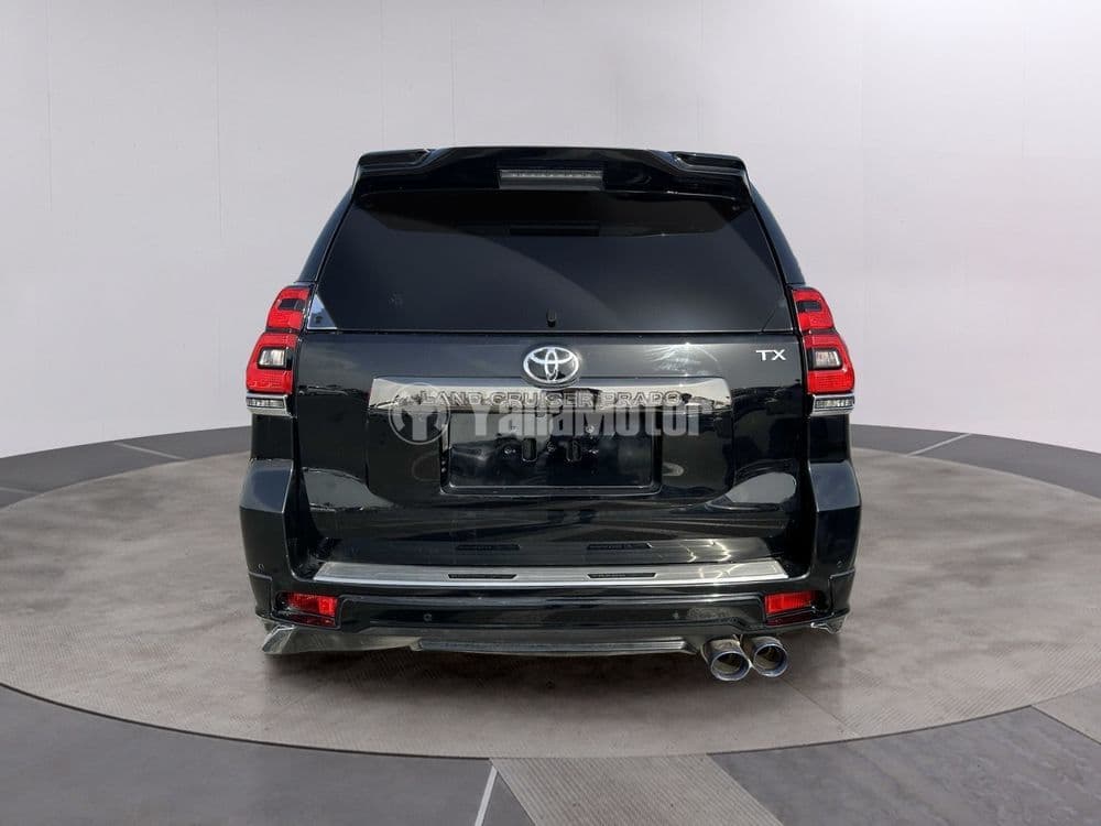 Used Toyota Land Cruiser Prado 5 Door 4.0L Automatic 2011