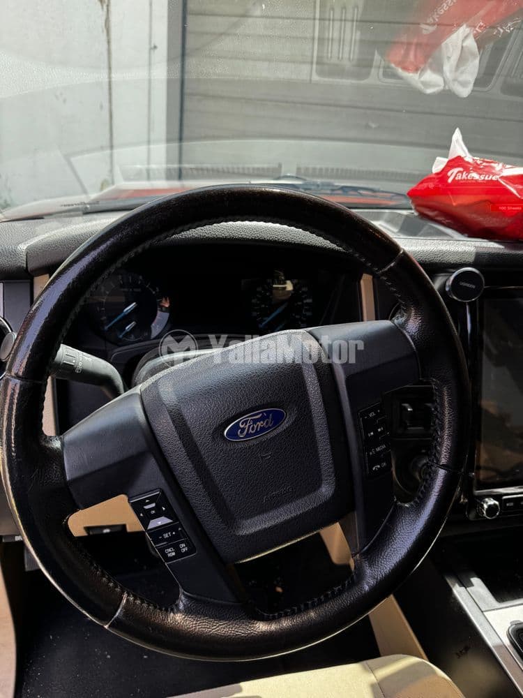 فورد إكسبدشن 3.5L XL 2016 مستعملة