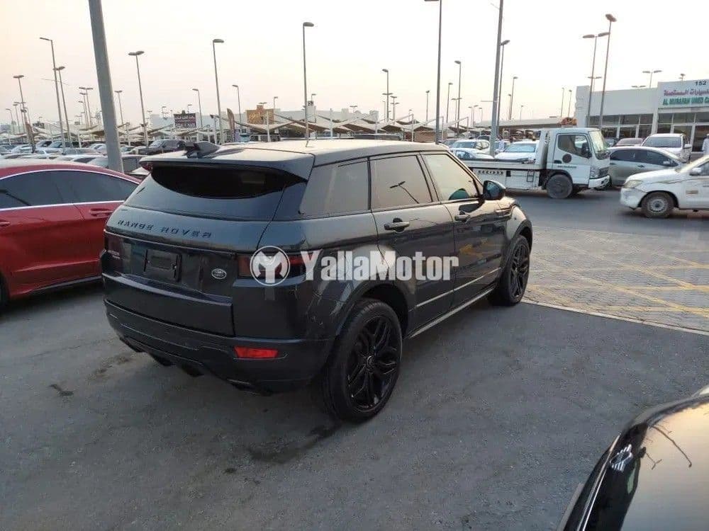 لاند روفر رنج روفر إيفوك 2.0T R-Dynamic HSE 300 PS 2019 مستعملة