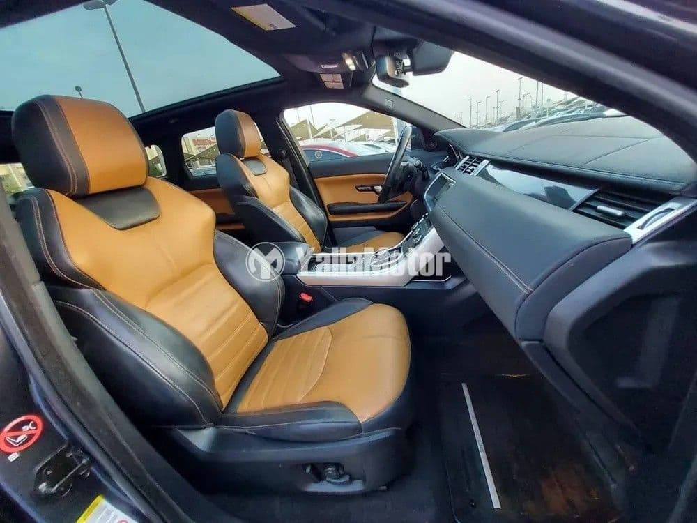 لاند روفر رنج روفر إيفوك 2.0T R-Dynamic HSE 300 PS 2019 مستعملة